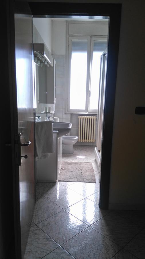 Stazione Centrale 2 Bologna Kültér fotó